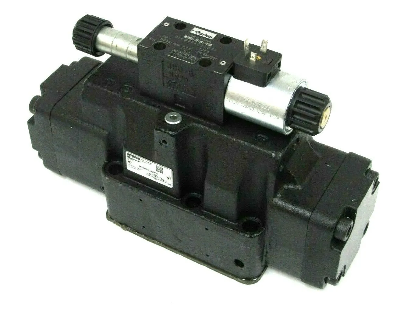 NEW PARKER D91VW011C4NJW91 DIRECTIONAL CONTROL VALVE