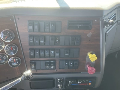USED 2000 WESTERN STAR 5964SS