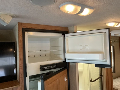 USED 2006 JAYCO GREYHAWK 31