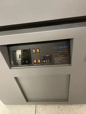 TEST EQUITY 1016C TEMPERATURE CHAMBER