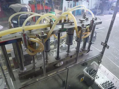 VOSKO 4 nozzles Filler Liquid Pressure Low Speed | Perry Equipment (14)