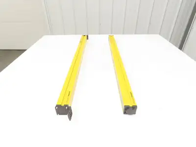 Contrinex Light Curtain Sender Receiver Set 30mm Res. 12M Range 49 Beam