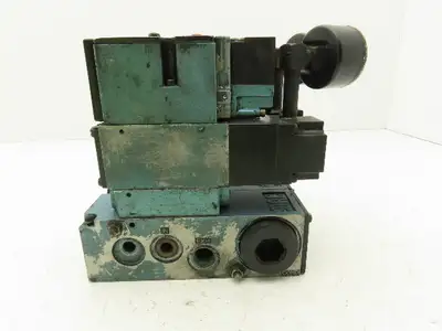 MAC Valves 2-Station Pneumatic Solenoid Valve Stack 3/8" Manifold 120V Series 82