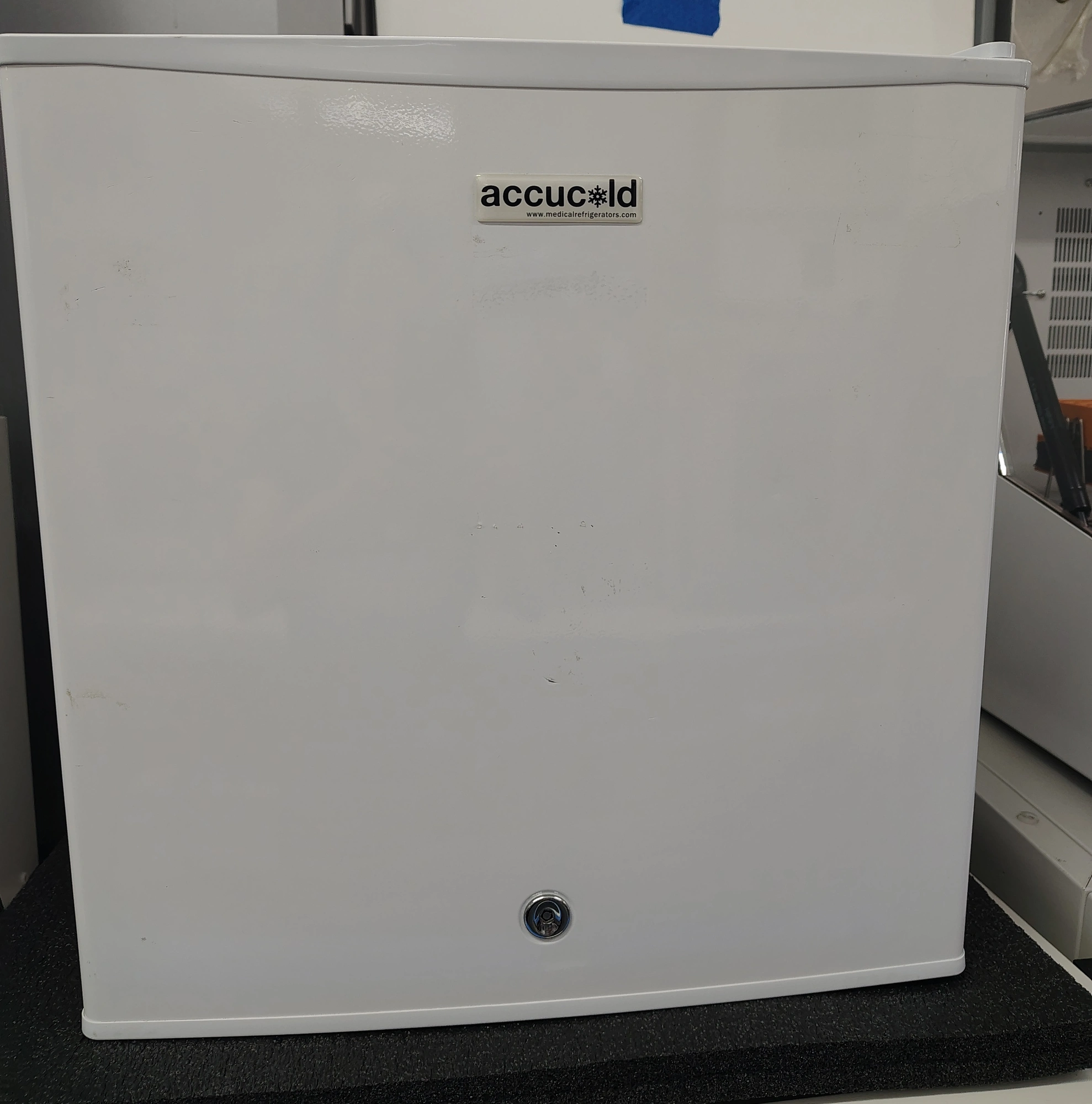 Used _UNKNOWN_ FS24LZ Lab Freezers California US | Biotech Equipment Sales #1464288