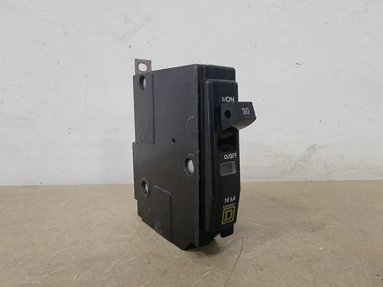 Used SQUARE D QO130 Switchgears British Columbia CA | Lenmark #239059