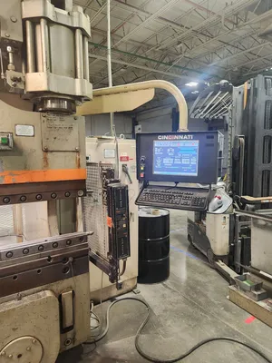 CINCINNATI 350 AF x 10ft Fabricating/Presses, Press-Brake | Machinery Central (3)