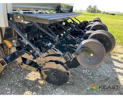 Used CRUSTBUSTER _UNKNOWN_ No-Till Drills Iowa US | Keast Enterprises #1360190