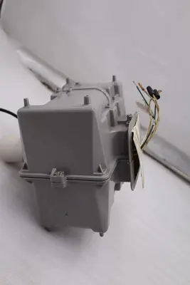 NEW OPEN BOX HUBBELL BL-A4008WH-QSS STOCK 5273