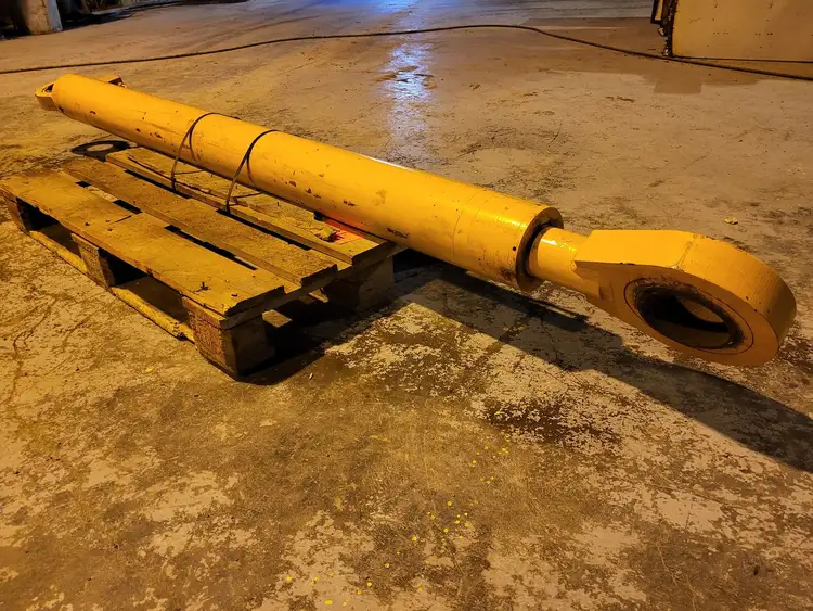 Used RADER-CANADA D-03-07-03 024-0304-0 Parts (Hydraulics and Pneumatics) British Columbia CA | Lenmark #479321