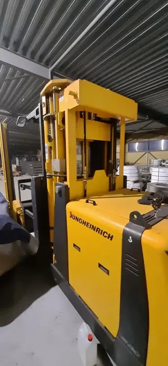 Used 2005 JUNGHEINRICH EKX 515K Narrow Aisle Forklifts CZ | Amaron s.r.o. #1064561