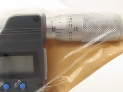 Mitutoyo 395-353-30 Digimatic Micrometer 2-3" Range Spherical Ball Anvil