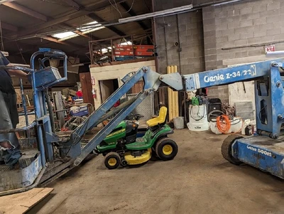 USED GENIE BOOM LIFT Z-34/22N