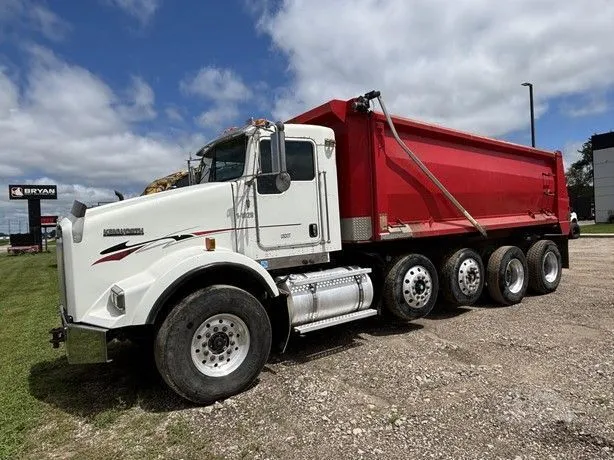 Used 2008 KENWORTH T800 Box trucks Iowa US | Bryan Heavy Equipment #183542