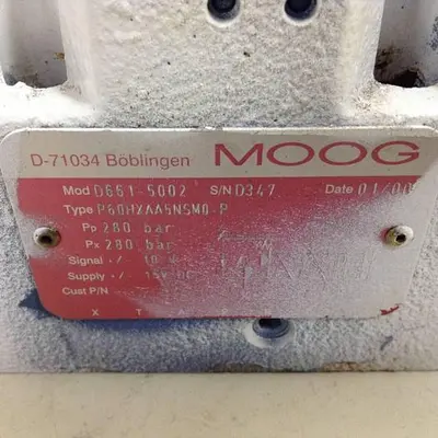 USED MOOG D661-5002