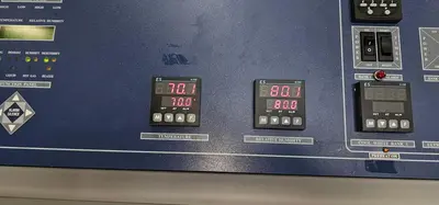 Used ENVIRONMENTAL SPECIALTIES ES2000 CDML PHOTOSTABILITY CHAMBER/UV 4-40C Stability Chambers California US | Equipment Lab #1329848