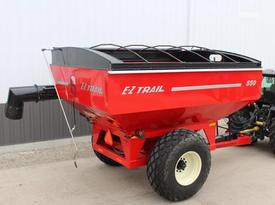 New | in-Stock 2025 E-Z TRAIL 550 Grain Carts Pennsylvania US | Zimmerman Farm Service #1409924