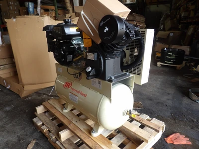 Used _UNKNOWN_ _UNKNOWN_ Tank Mounted Air Compressors Michigan US | Miedema Asset Management Group #1320187