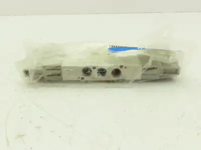 SMC SY5220-5DZ-N7T-F2 Pneumatic Dbl Solenoid Valve 5-Port 2-Pos 24VDC