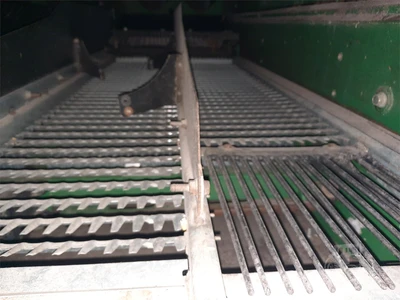 USED 2004 JOHN DEERE 9660 STS