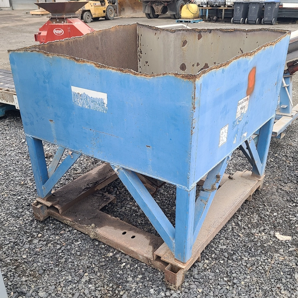 1.2yd Square Steel Hopper