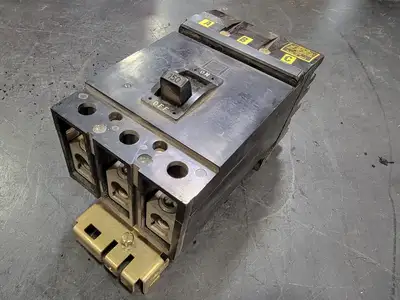 USED SQUARE D Q232150