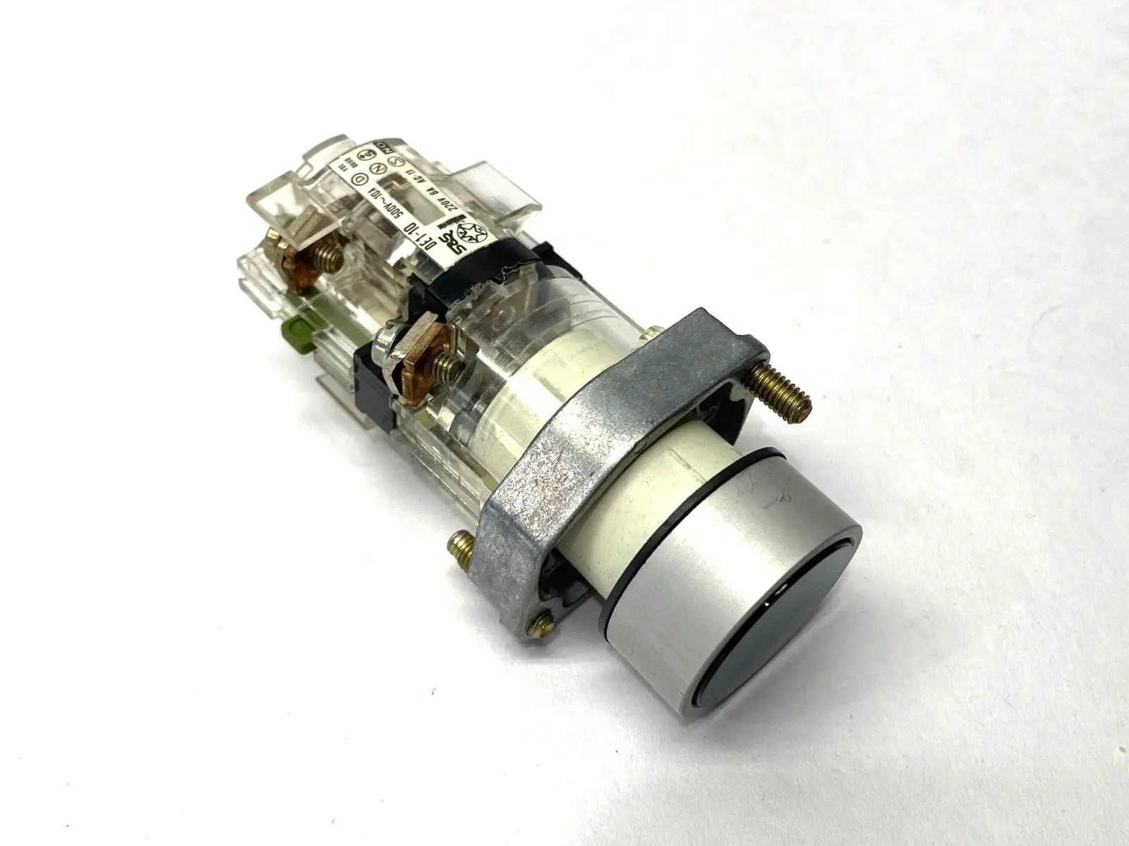 Used SPRECHER + SCHUH GREEN ILLUMINATED PUSHBUTTON SWITCH Relays & Switches | Maverick Industrial Sales #1105277