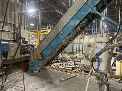 26" Wide Hockey Stick Cleated Bunting Conveyor with Metal Separator, New in 2012