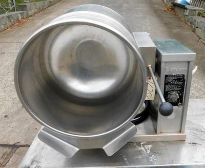 USED CLEVELAND TILTING KETTLE KET-12T