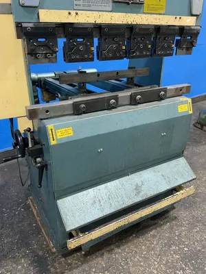 Used 1986 AMADA RG25 Press Brakes Ohio US | HGR 24 #1131421