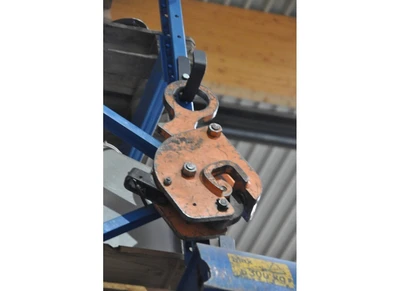 Various Grabs & Clamps