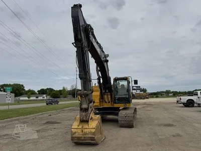 USED 2014 JOHN DEERE 245G LC