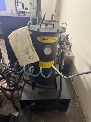 2015 HYUNDAI WIA F400 Vertical Machining Centers | Toolquip, Inc. (11)