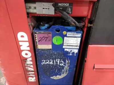 USED 2018 RAYMOND 560-OPC30TT