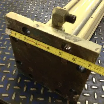 USED CINCINNATI MILACRON CYLINDER225
