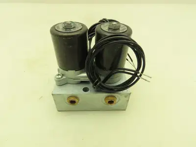 Honeywell Skinner MBD009 Solenoid Valve 4-Way Assembly NO 24VDC 150 PSI MBD005