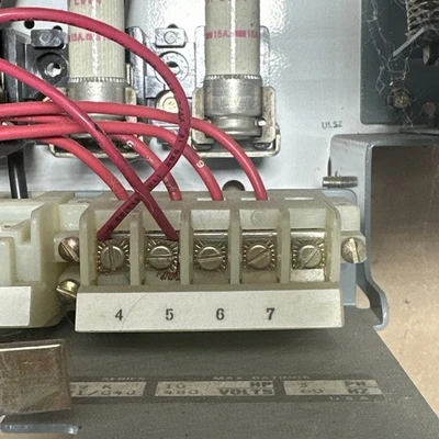 USED Allen-Bradley 2112B-BDB-3-5G-6P-24R-79U-111-90189 K