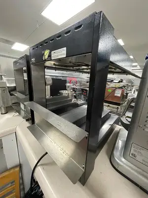 Used Hatco Used Hatco Ultra-Glo UGMW-1 Merchandising Countertop Heated Holding Display Warmer 120V Countertop Display Warmers Illinois US | Falcon Restaurant Supply #1376400