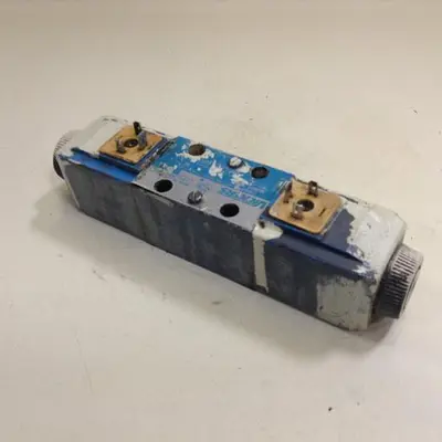 USED VICKERS DG4V-3-6C-M-U-HL7-60-B13
