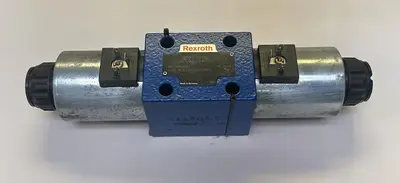 USED REXROTH 4WE10E33/CG24N9K4