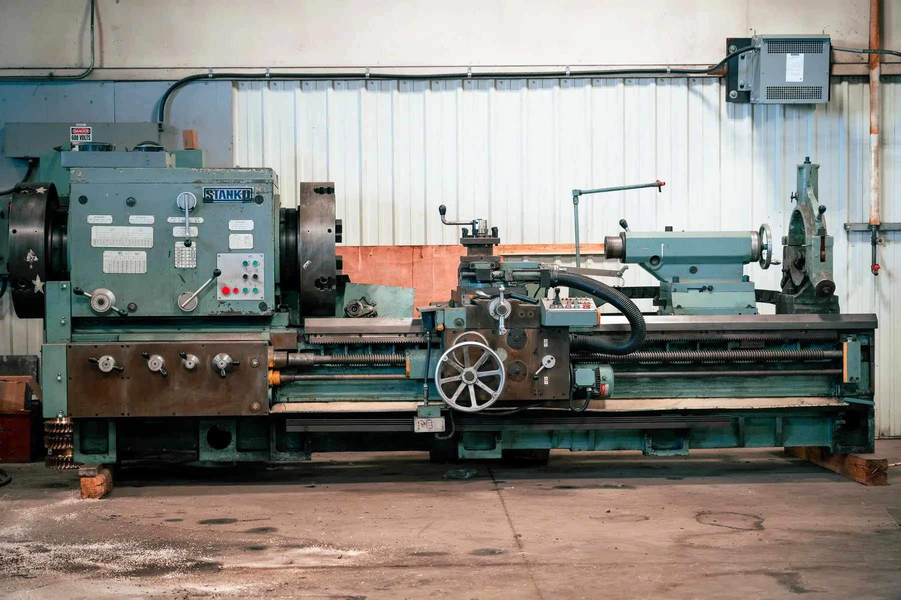 Stanko 1A983 Semi- Auto Lathe (1956)