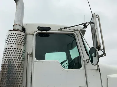USED 1997 KENWORTH T800