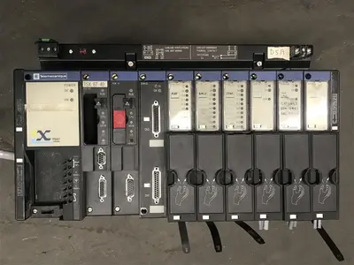 USED TELEMECANIQUE TSXRKN82FD SCHNEIDER RACK TSX 67 40 + CARDS