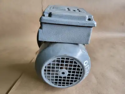 USED SEW-EURODRIVE (FA70A)DFT71D4