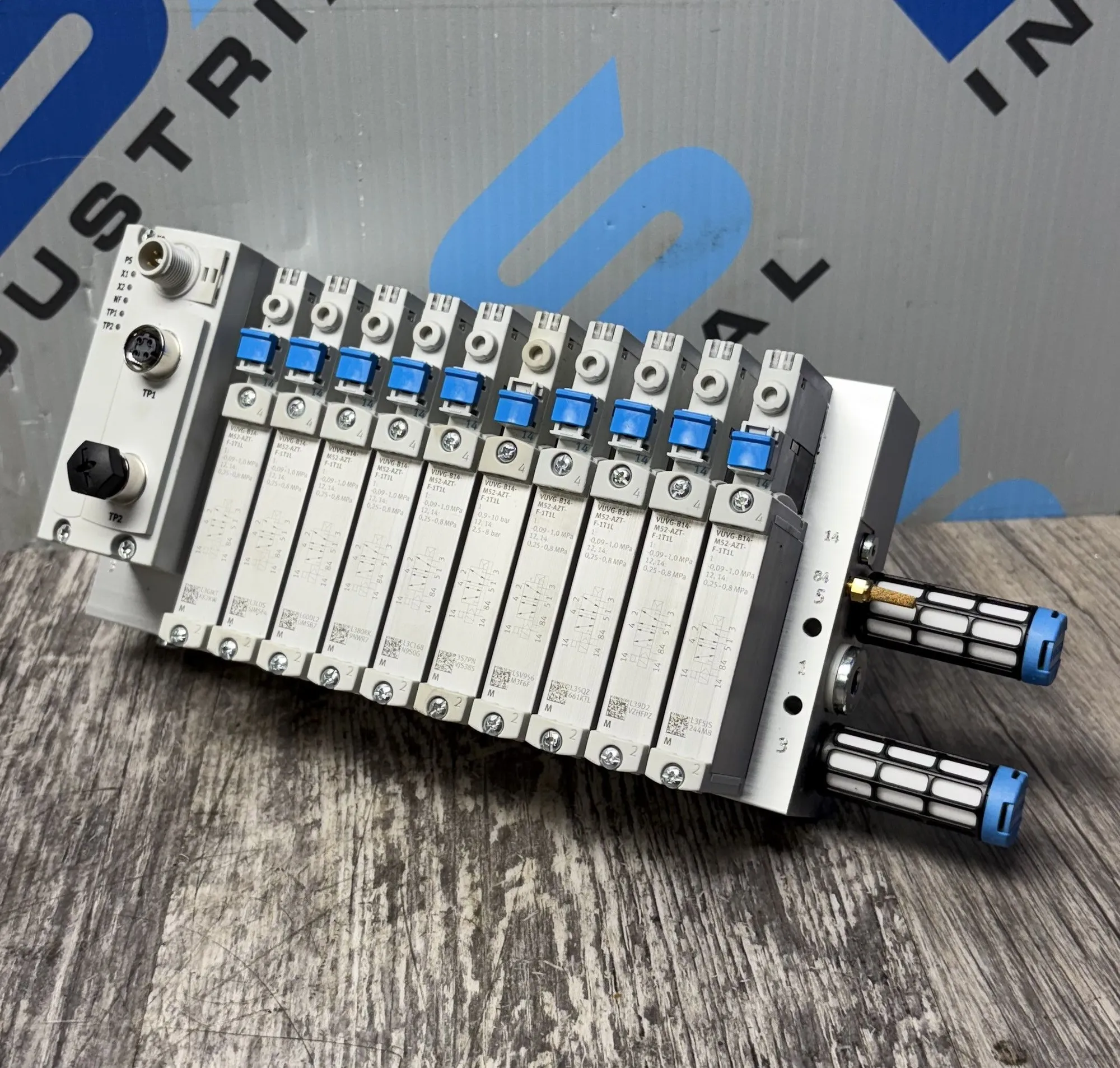 USED Festo VTUG-14-VRPT-B1Y-Q10L-UR-Q6SU-10M