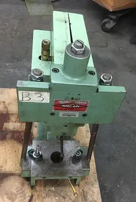 2522-220 Joraco 5-Ton Toggle-Aire Pneumatic Air Press, Model 1530