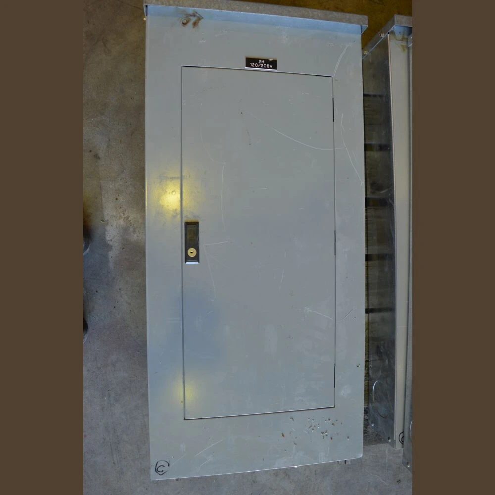 Cutler Hammer 225 Amp Distribution Panel