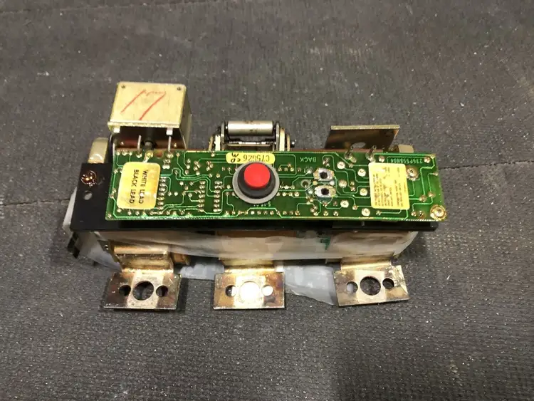 Used WESTINGHOUSE 235P558H04 Switchgears British Columbia CA | Lenmark #244287