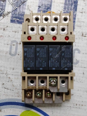 USED OMRON G6B-4BND