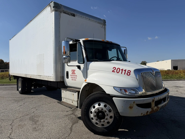 Used 2018 INTERNATIONAL 4300 SBA 4X2 26' BOX TRUCK Box trucks Ohio US | Miedema Asset Management Group #1709381