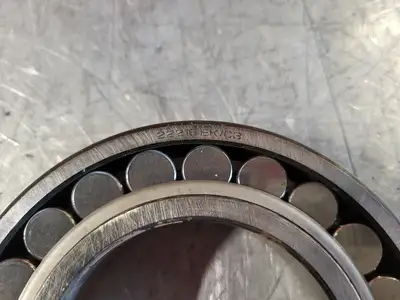 NEW SKF 22216 EK/C3